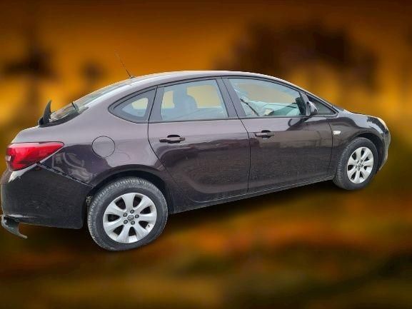 Dezmembrez 1.6i 1.8i A16XER A18XER Opel Astra J Facelift