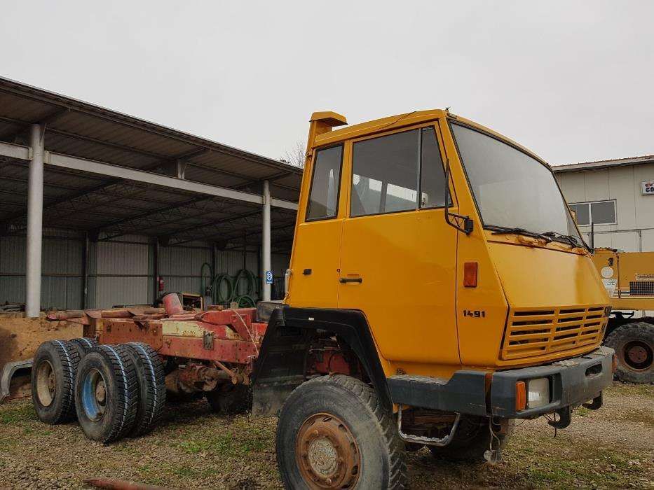 STEYR 6 x 6  basculabila