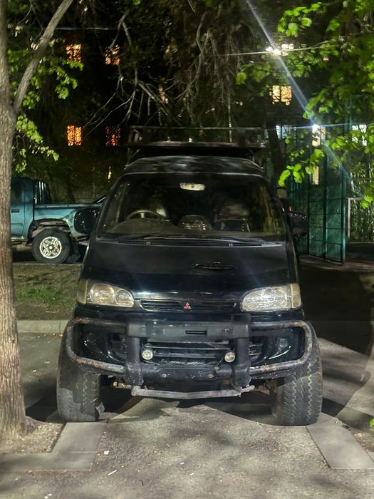 Mitsubishi Delica