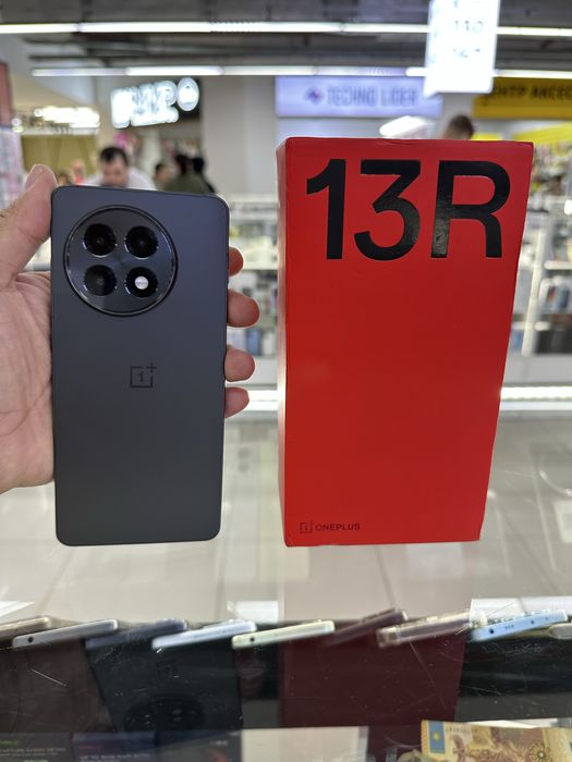 Oneplus 13 R.   16/512