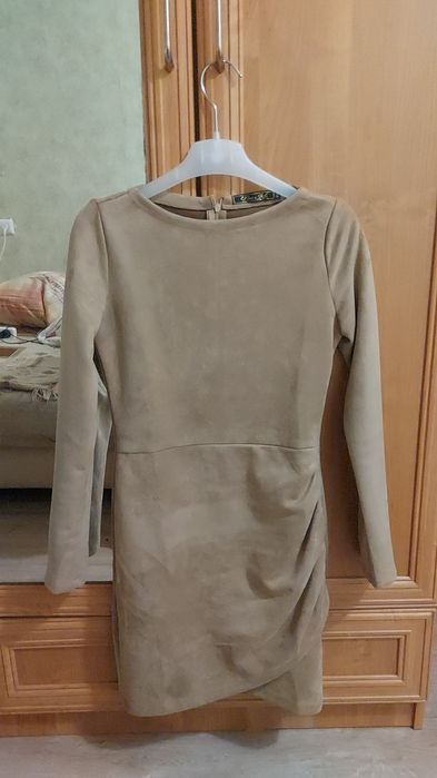 Продам женское платье,размер 44