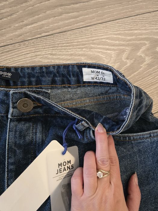 Дамски дънки Bonobo Mom Jeans