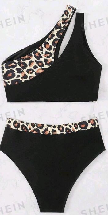 Нов бански костюм