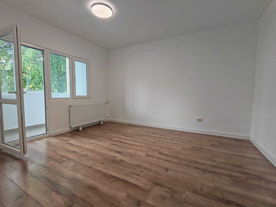 Apartament 3 camere renovat - etaj 7 - str Jean Steriadi - Titan