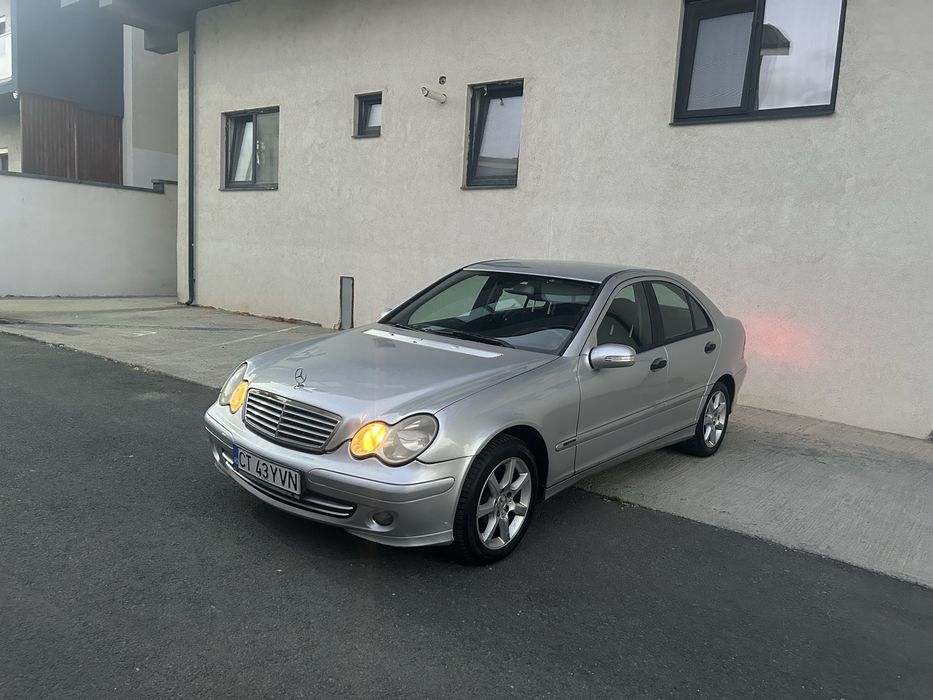 MERCEDES-BENZ C-Class 2005 — imagine 3
