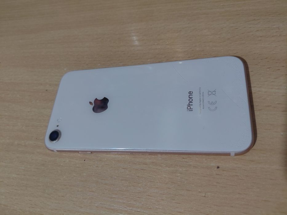 IPhone 8,хорошое состояние