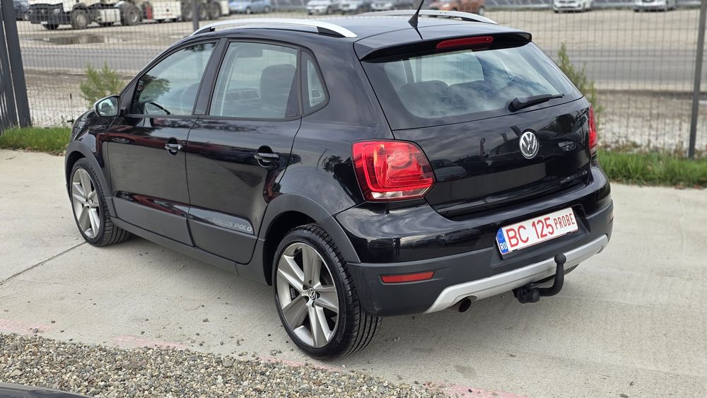 VOLKSWAGEN Polo 2012 — imagine 2