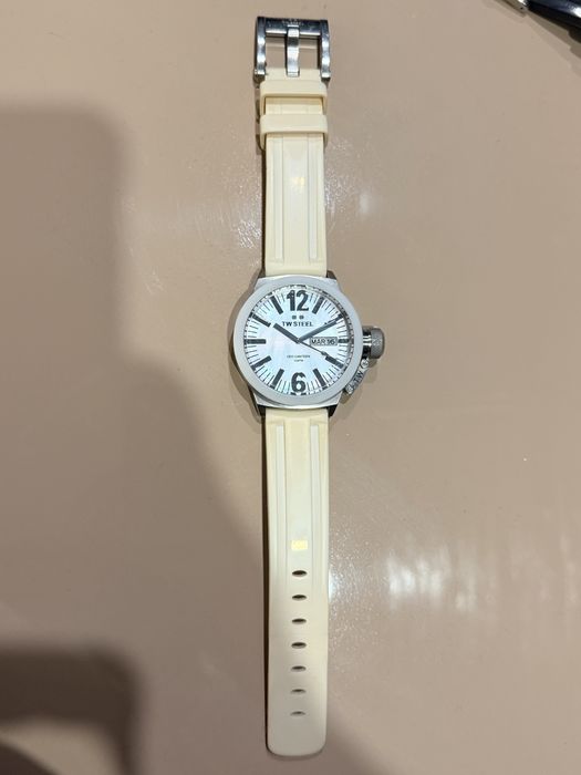 Ceas TW STEEL  ceo canteen day ceramic