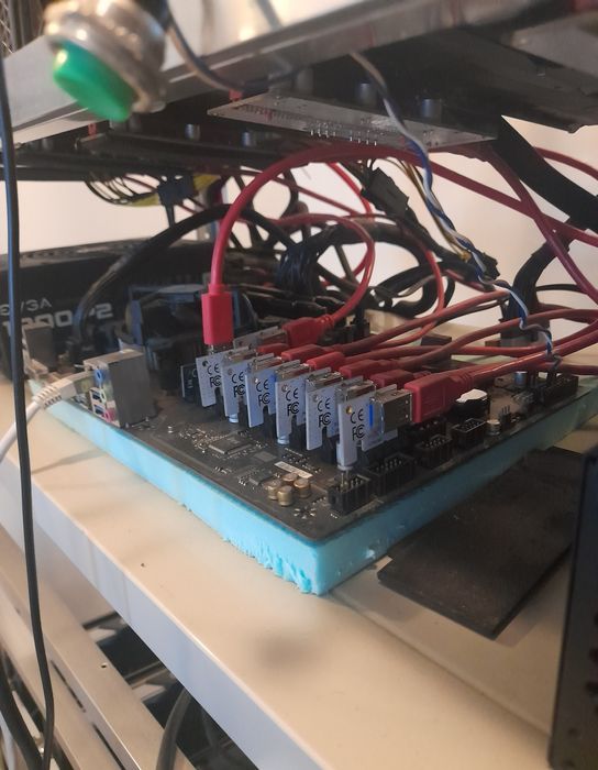 Продавам майнинг ферма