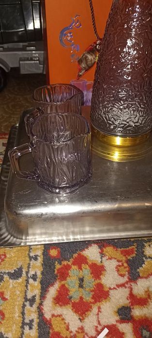 Продается 2 набора графинов со стаканами. Цена за оба