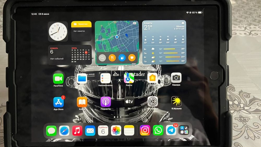 Продам iPad 6 в хорошем состоянии
