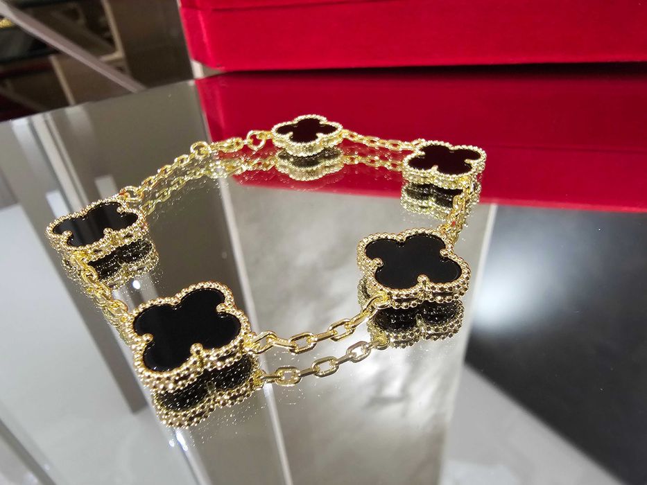 Van Cleef & Arpels VCA Black Onyx 5 Motifs Alhambra Дамска Гривна