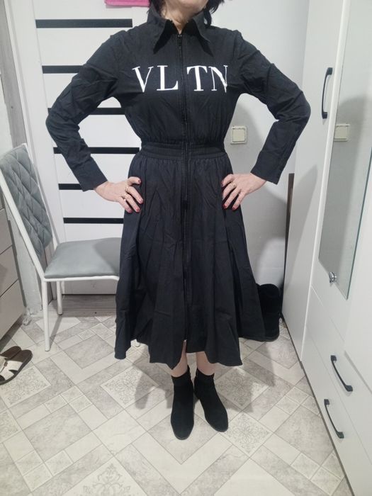 Продам платья брендовые