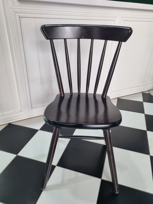 Стулья из массива дерева