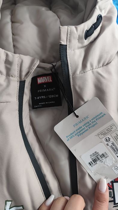 Geaca Primark marvel nouă 7-8 ani