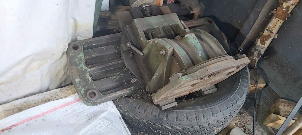 Masa T menghina freza strung