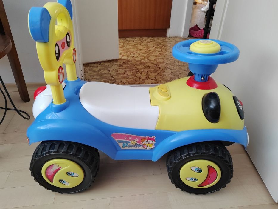 Детска кола за бутане панда