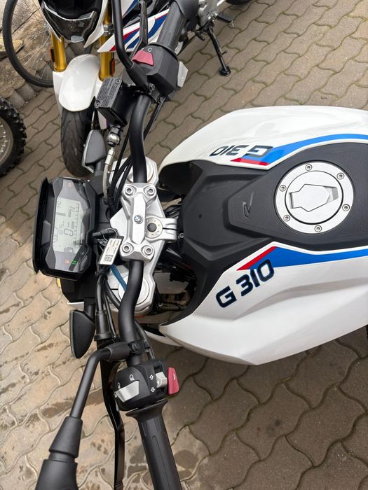 Motocicleta  BMW G310