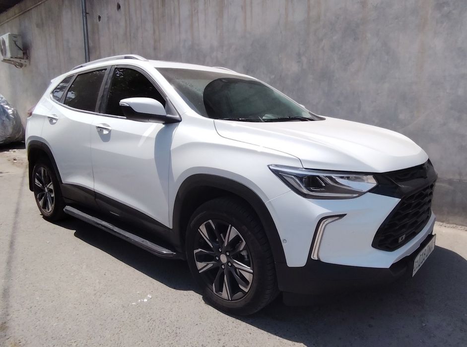 Tracker 2  premier plus 2025