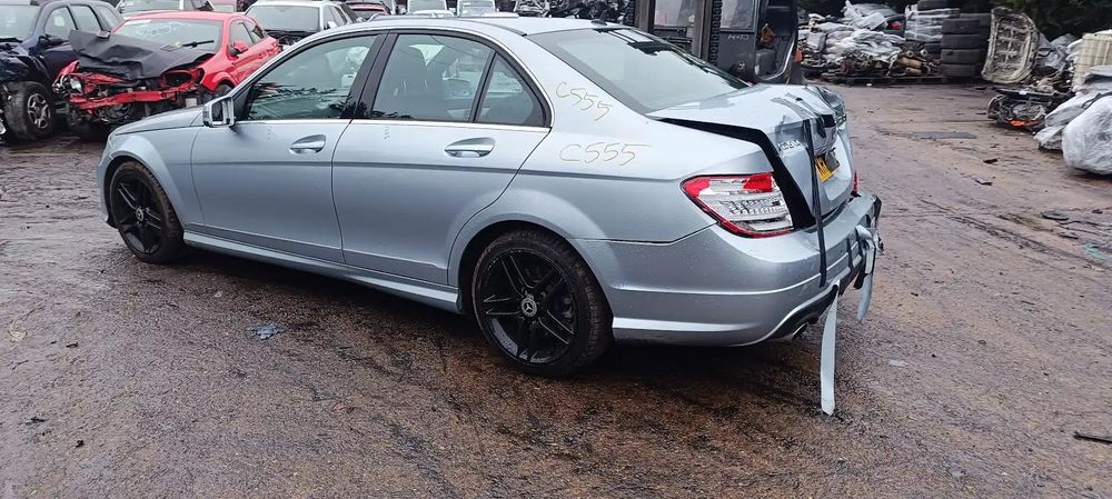 Dezmembrari / Dezmembrez Mercedes Clasa C (W204) [Fabr 2007-2014] 2.2 CDI 651911 cutie viteze automata cod culoare 988U Argintiu Diamant