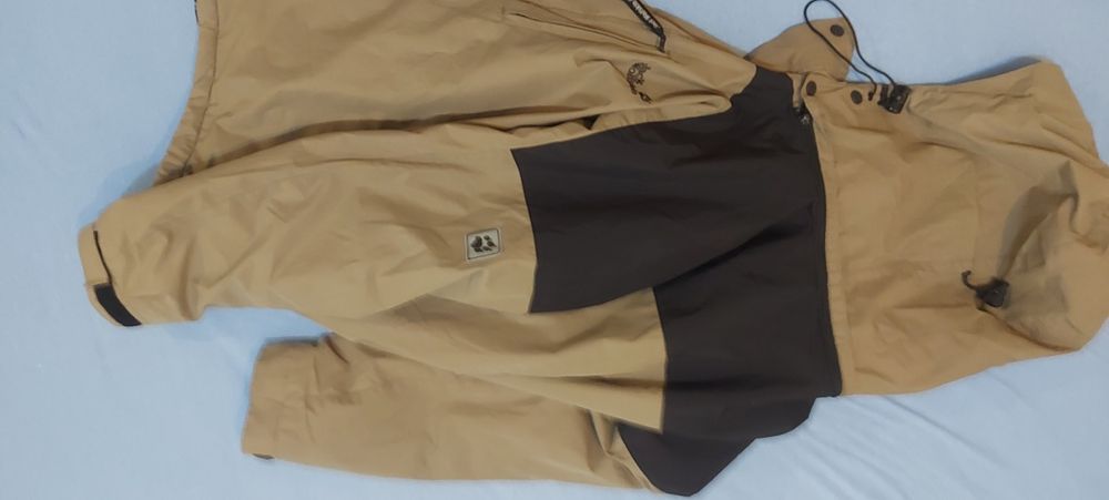 Jack Wolfskin яке за дъждовно време