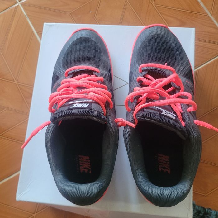 Adisasi dama Nike