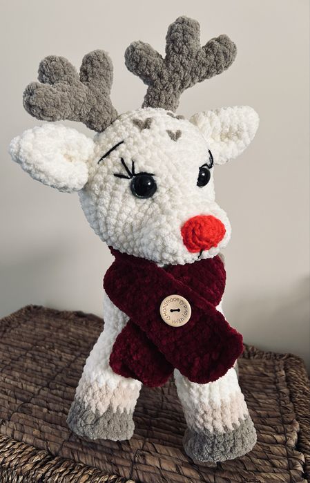 Ръчно плетено Еленче