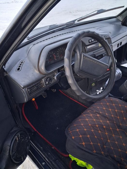 Продам машину ваз2115