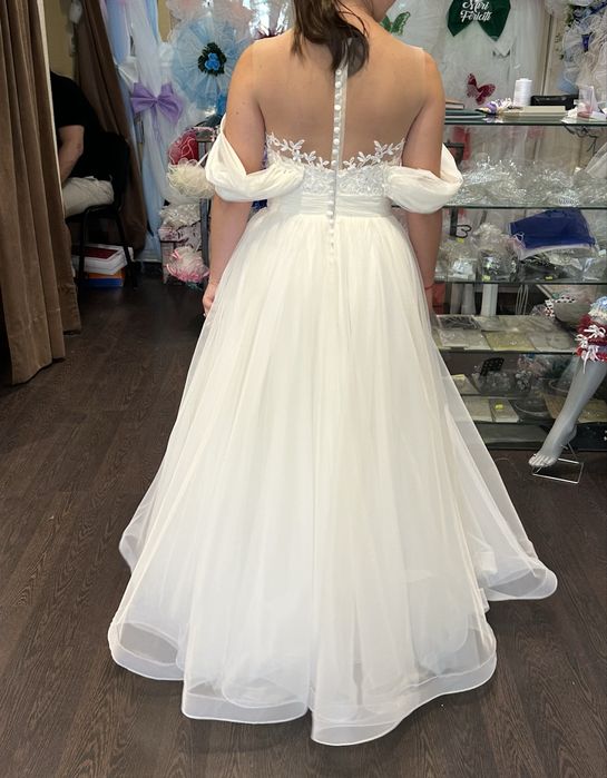 Vand rochie de mireasa