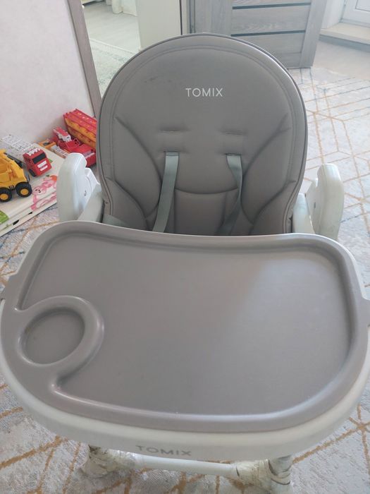 Продам детский стул для клрмления