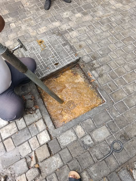 Kanalizatsiya quvurlarini professional tozalash – 24/7 xizmat!