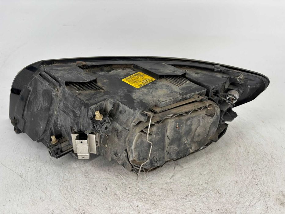 Far dreapta Volvo S40 an 2005