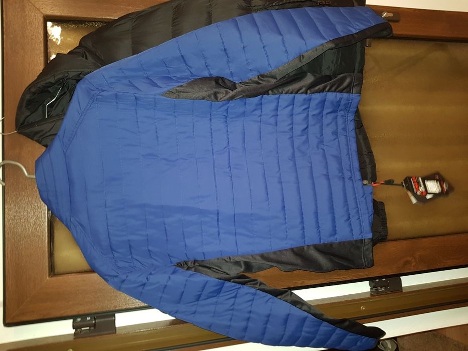 Vand geaca iarna si geaca primavara/toamna