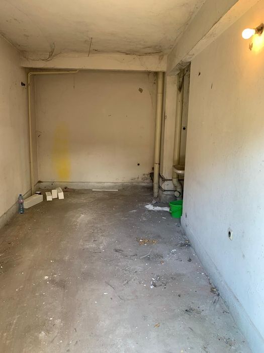 Продава се Гараж / Паркомясто в Плевен, Идеален център - 17 кв.м за 1353 €/кв.м - Снимка #2