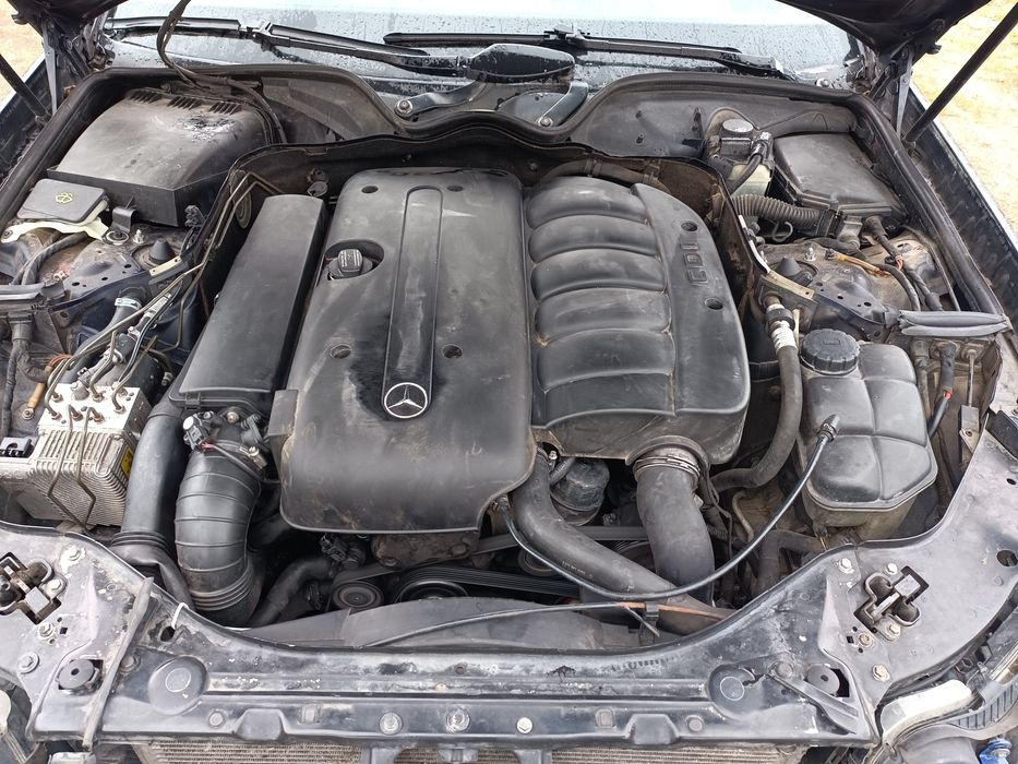 Мерцедес е270 w211