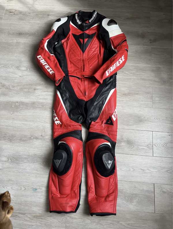 РњРѕС‚РѕРєРѕРјР±РёРЅРµР·РѕРЅ Dainese Misano 2d Air airbag