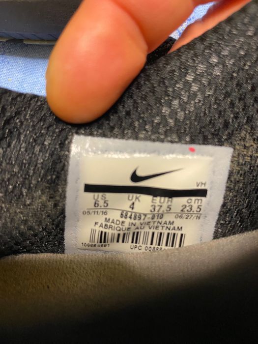 Оригинални дамски маратонки Nike -размер UK 4, EUR 37.5