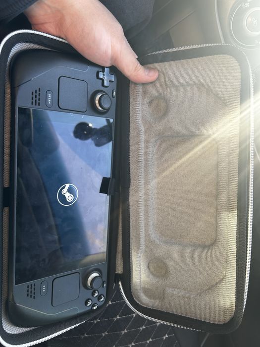 Продам steam deck LCD (стим дек)