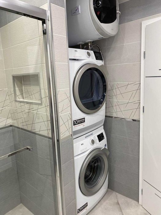 Продава се Тристаен апартамент в София, Лозенец - 96 кв.м за 2084 €/кв.м - Снимка #3