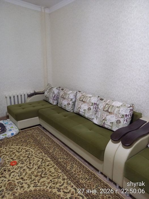 Диван с расклпдным креслом