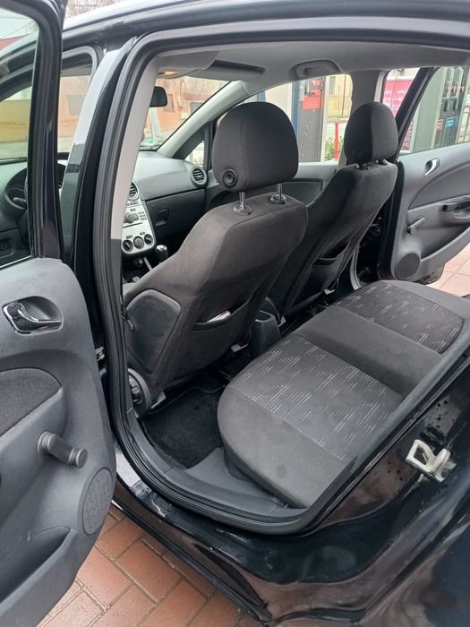 Opel Corsa 1.4 benzină