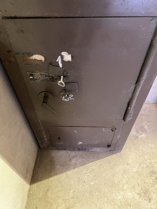 Сейф стальной советский