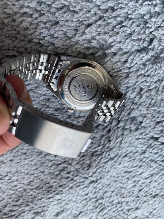 Часовник Sportive