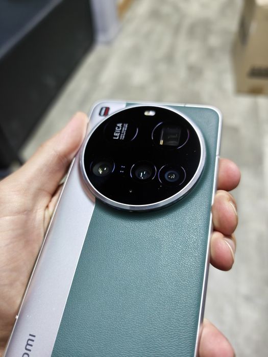 Xiaomi 15 ultra 12/256 в идеальном состоянии