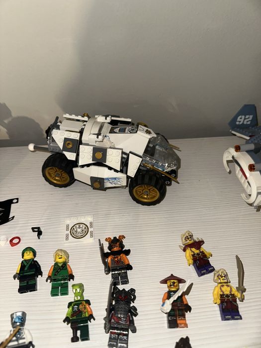 Lot figurine+vehicule lego ninjago