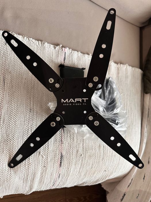 Кронштейн для телевизора
