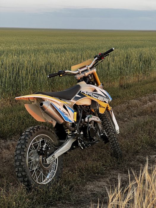 Продам мотоцикл Racer 300