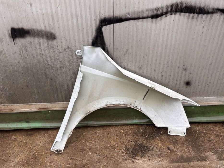 Преден ляв калник • Skoda Fabia 3 (2015–2019)