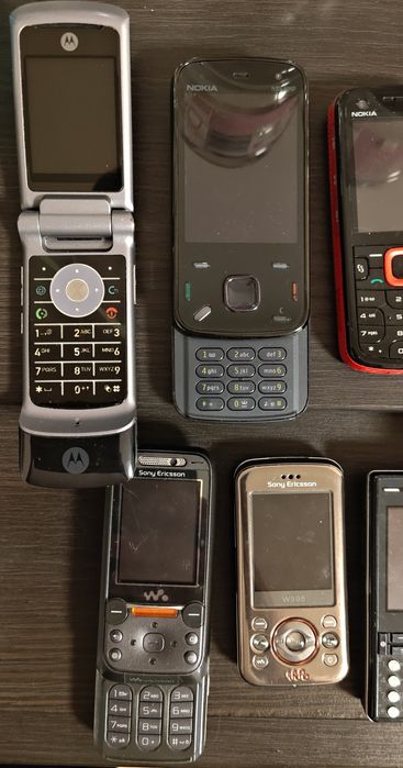 Nokia 808 pureview , iphone 3gs , ipod , Nokia 3110c, 7900 prism , Motorola Sony Ericsson и други