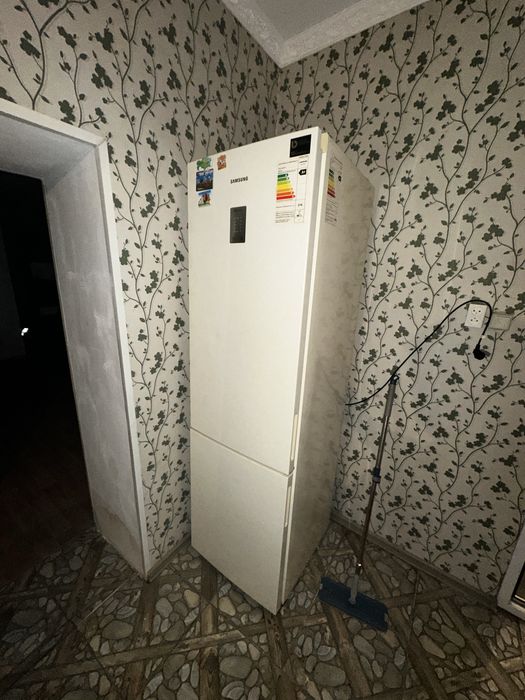 Продаётся холодильник
